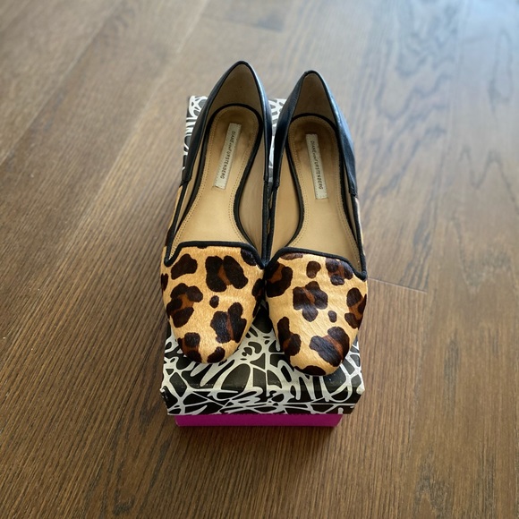 DVF Leopard Flats Canela 6.5 - Picture 4 of 5